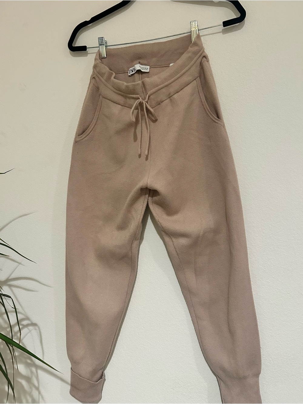 Zara Women’s Light Beige Drawstring Joggers Cozy